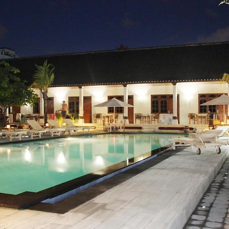 Warung Coco Hostel Kuta  Exterior photo