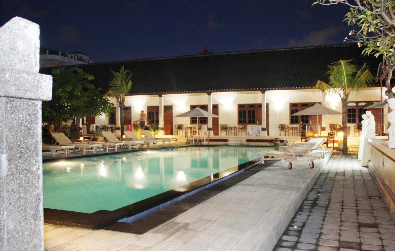 Warung Coco Hostel Kuta  Exterior photo