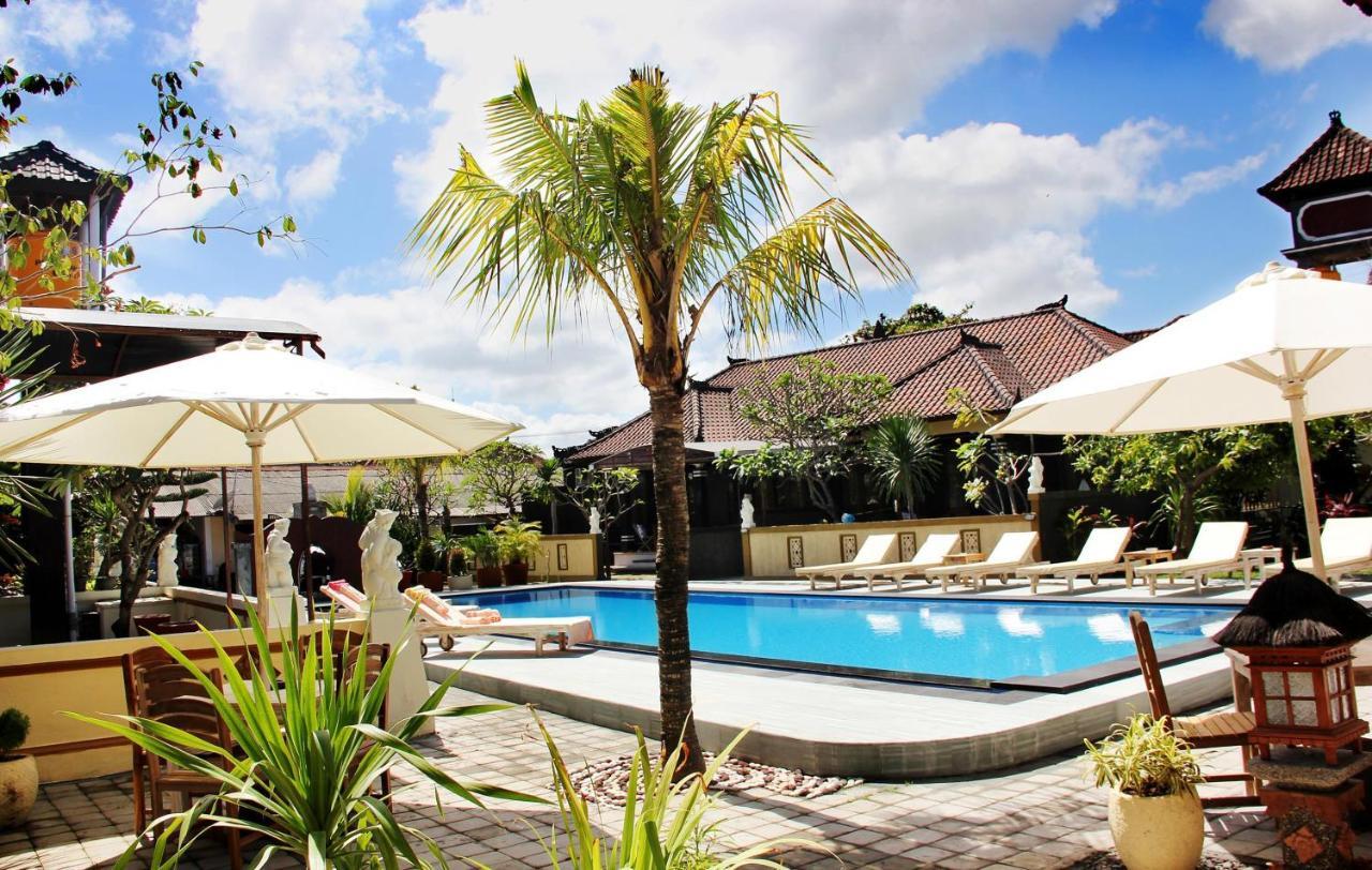 Warung Coco Hostel Kuta  Exterior photo